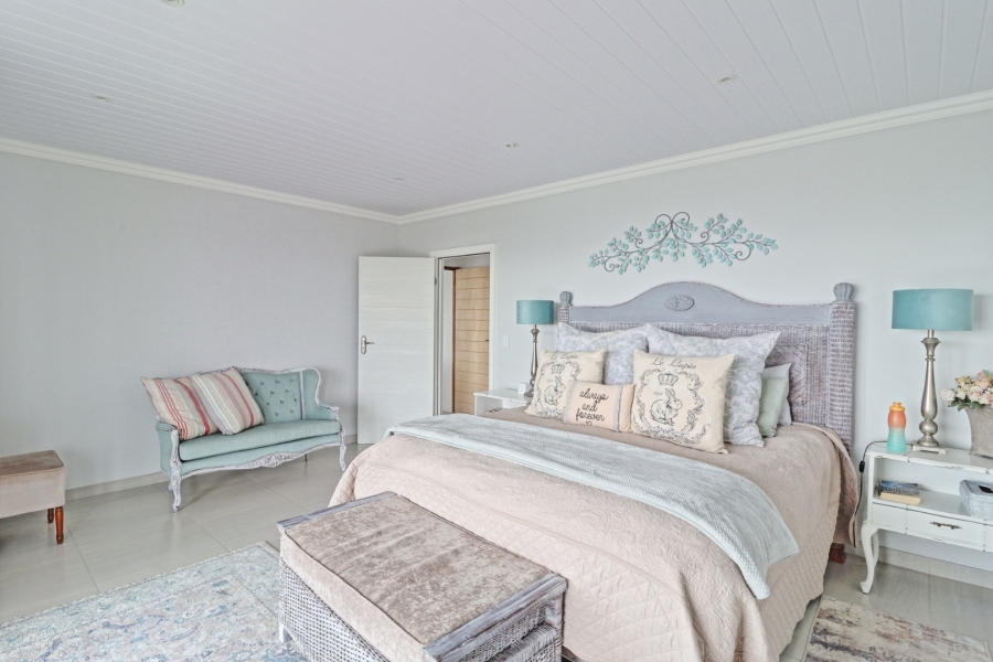 4 Bedroom Property for Sale in Monte Christo Western Cape